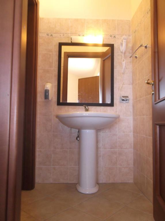 Red Hotel Sant'Elia SantʼAgata di Militello 部屋 写真