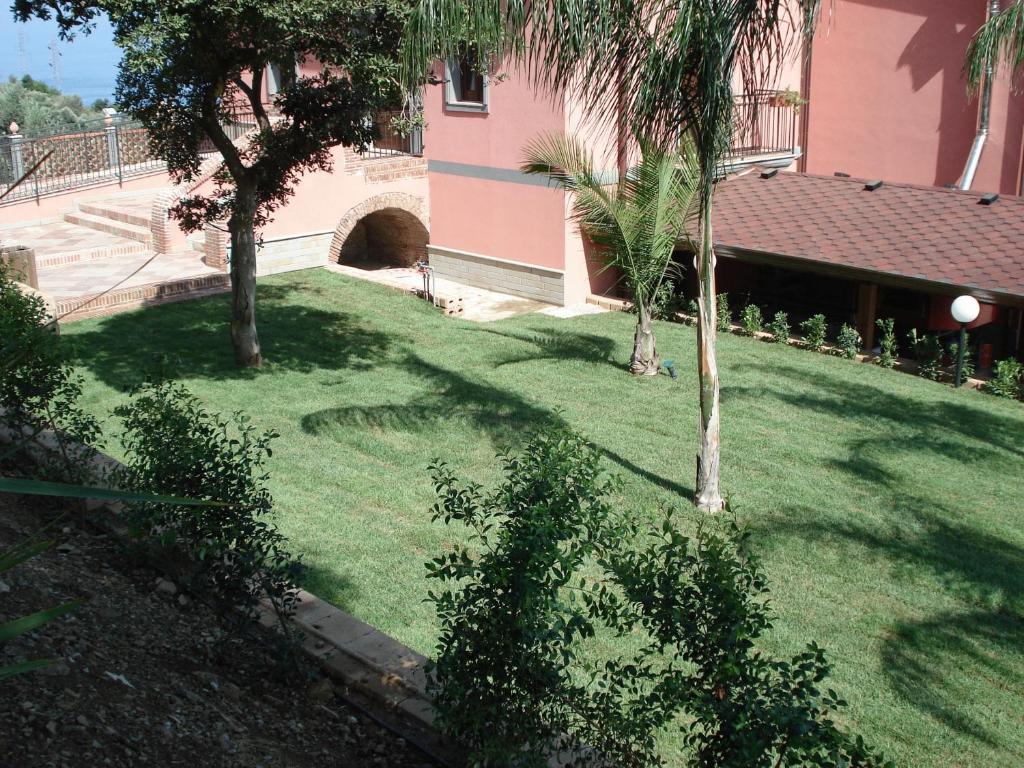 Red Hotel Sant'Elia SantʼAgata di Militello エクステリア 写真